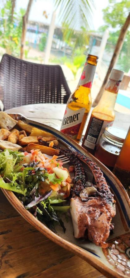 Surf & Turf Hotel Zacatecoluca Exterior foto